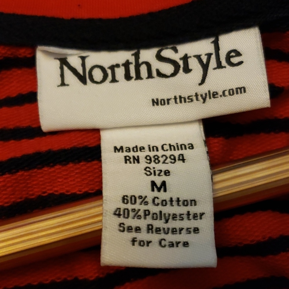 Northstyle Red & Black Stripe Blouse Size M - Picture 7 of 8